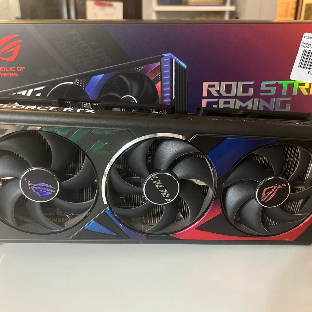 ASUS ROG RTX 4090 Strix Gaming Graphics Card - Black and Silver